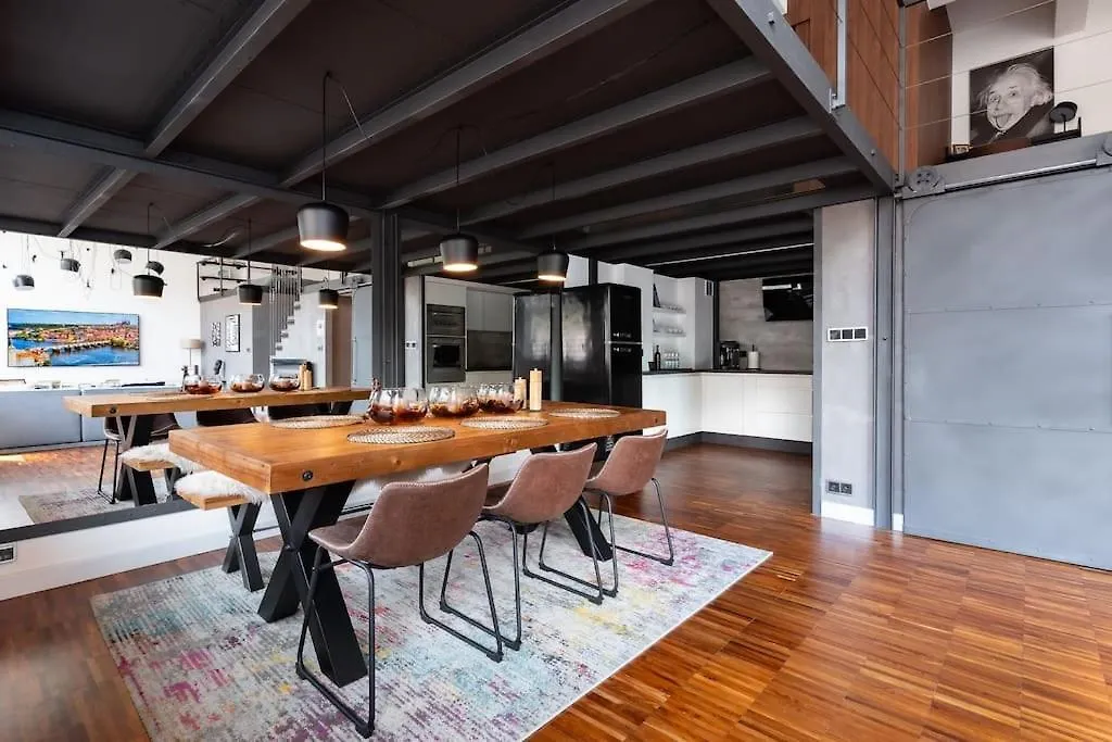 The Factory Loft Prague Lejlighed 0*,